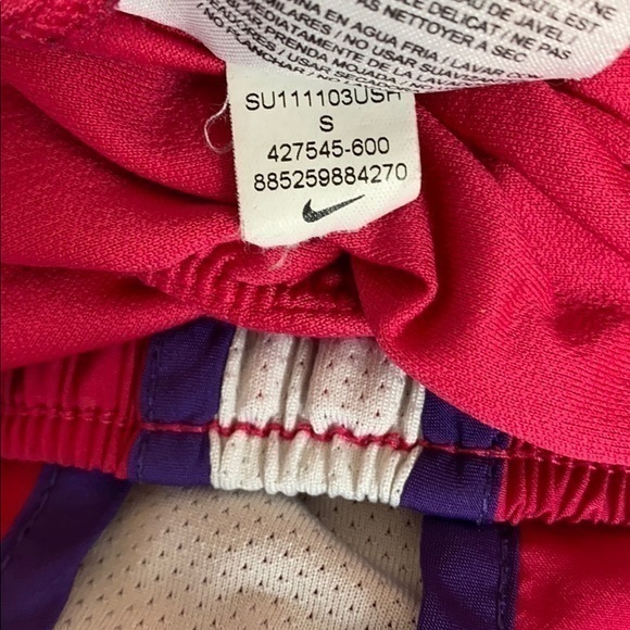 Nike Small Women’s Athletic Shorts Size Small - Picture 6 of 9